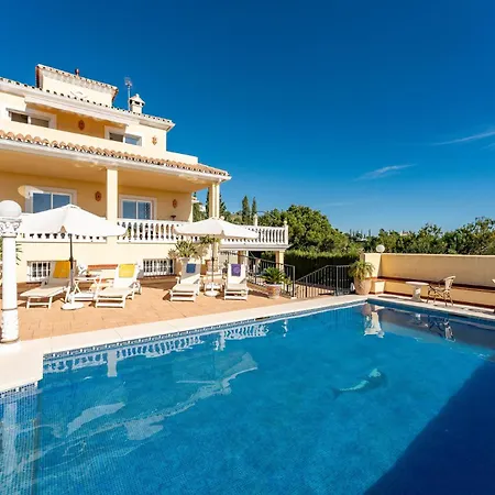 Holiday home With Sea View, Pool, Jacuzzi And Zen Garden - Only 5min To Town *